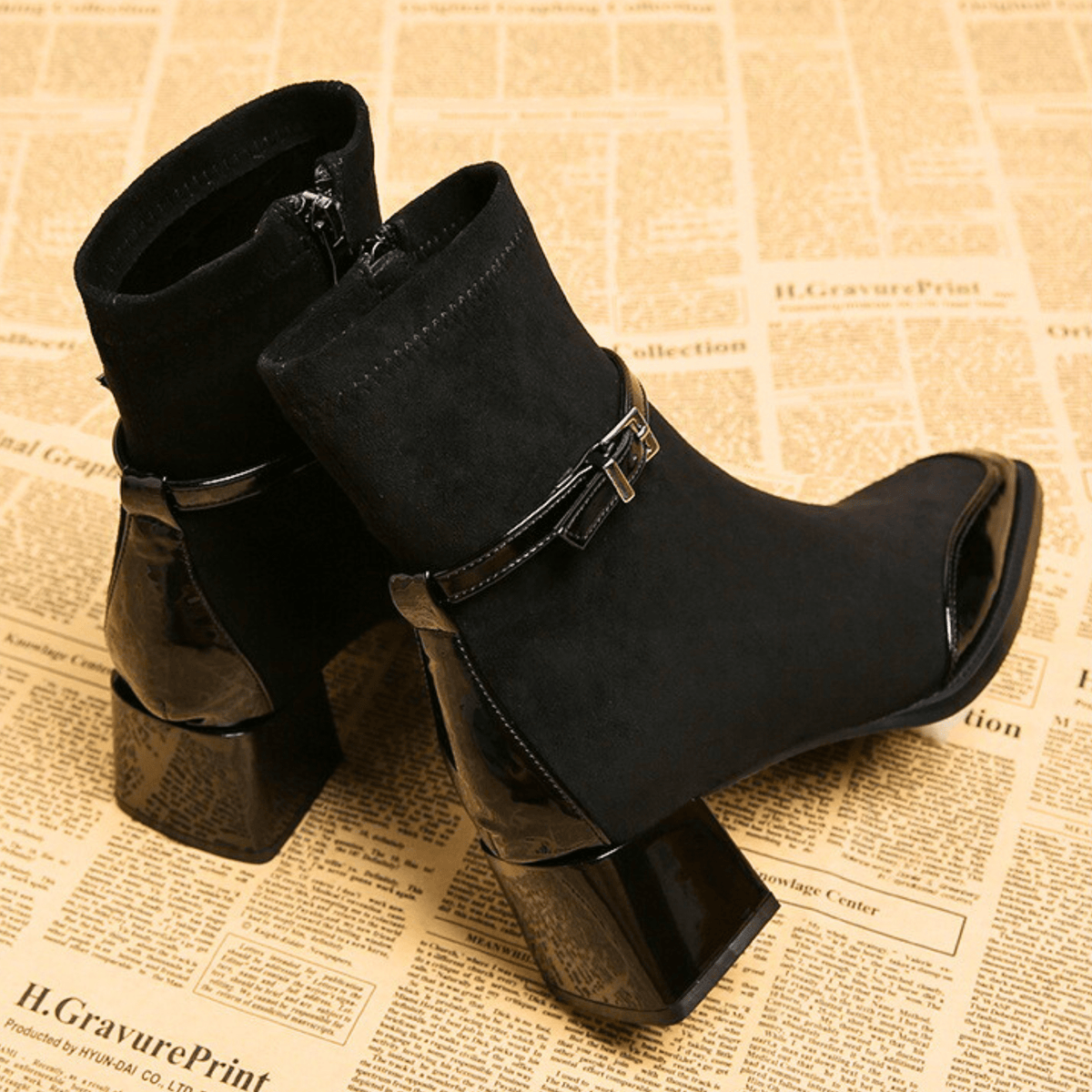 Men's Square-Toe Boots | Buckle Detail