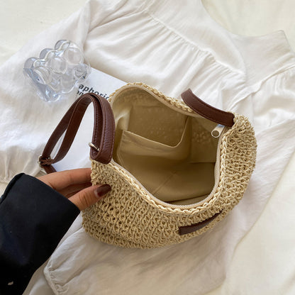 Chic Canvas Shoulder Bag for Everyday Wear