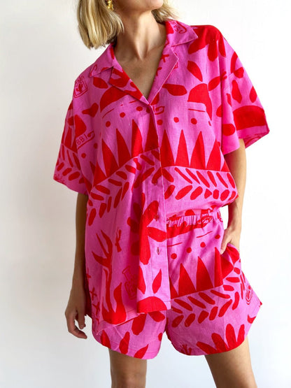 Chic Castro Summer Ensemble for Stylish Occasions