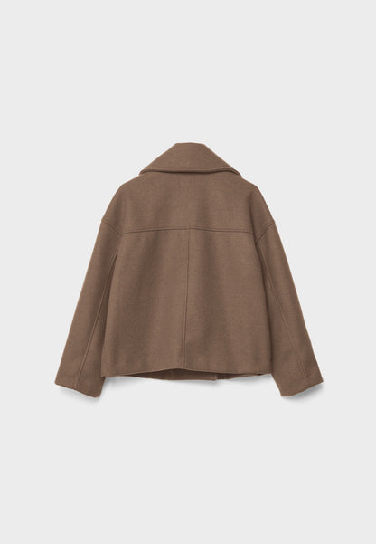 Chic Women's Short Coat - Stylish Wide Lapels & Button Front for Every Occasion