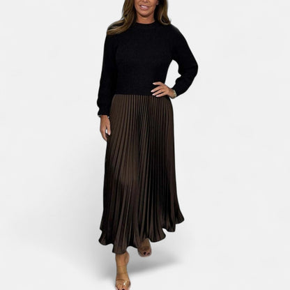 Claudia - Maxi dress with sweater and pleated skirt 9
