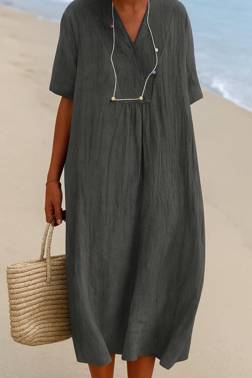 Relaxed Beach Dress with V‑Neck and  Short Sleeves 1