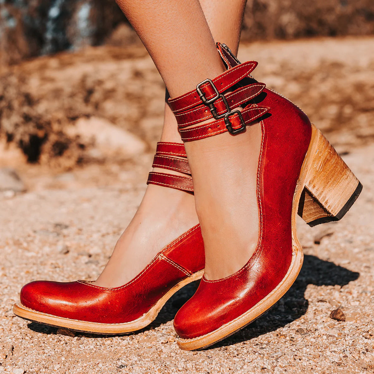 VINTAGE HEEL SANDALS 10
