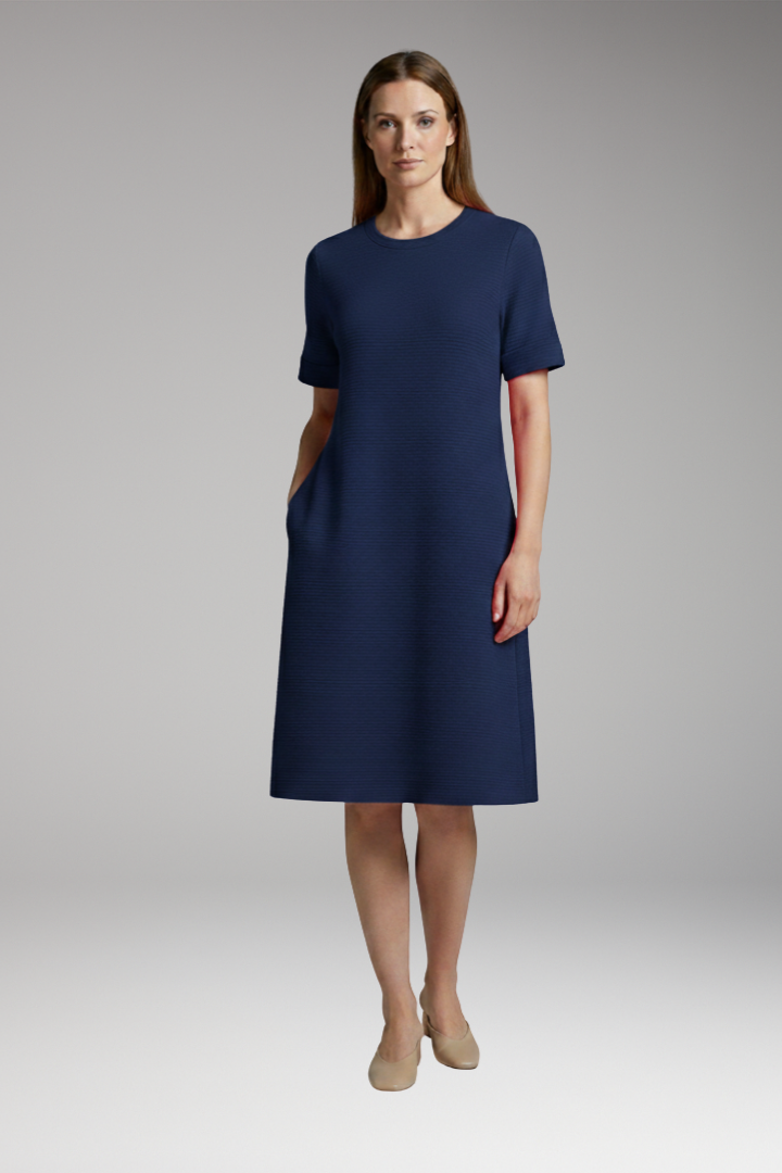 Women's Casual Dress with Relaxed Cut and Practical Pockets 8