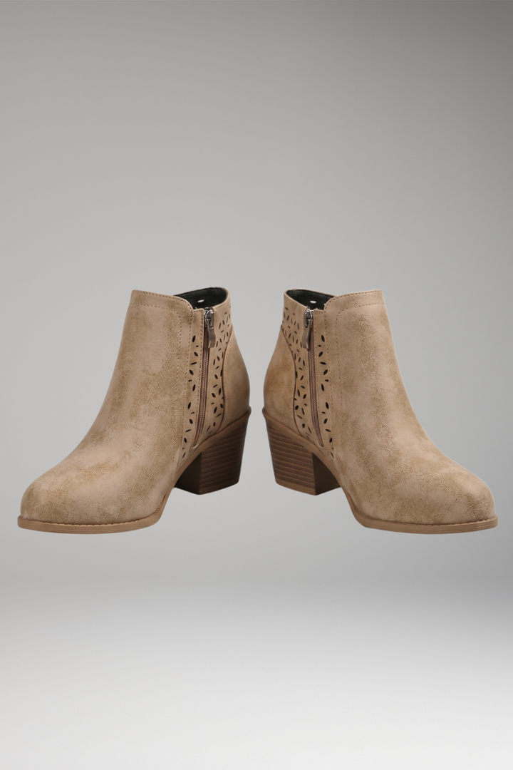 Women's Orthopedic Boots with Targeted Support and Breathable Comfort 1