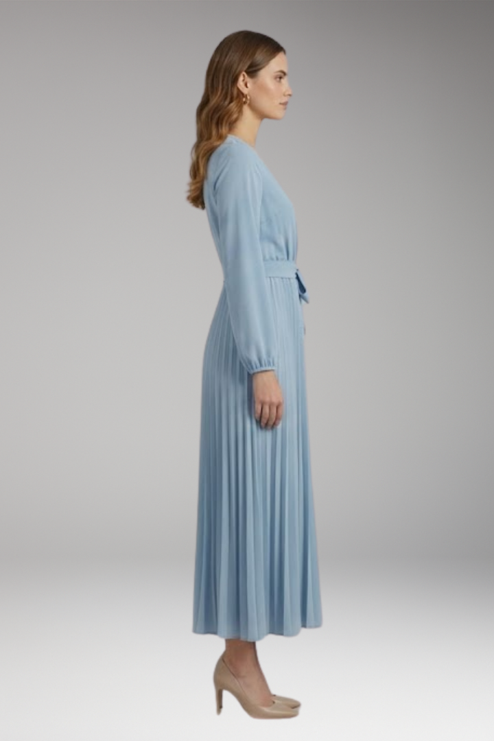 Women's Solid-Colored Dress with Stand-Up Collar and Pleated Belt 2