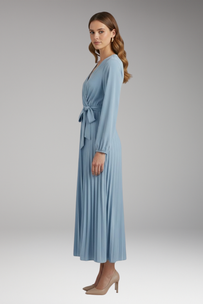 Women's Solid-Colored Dress with Stand-Up Collar and Pleated Belt 3