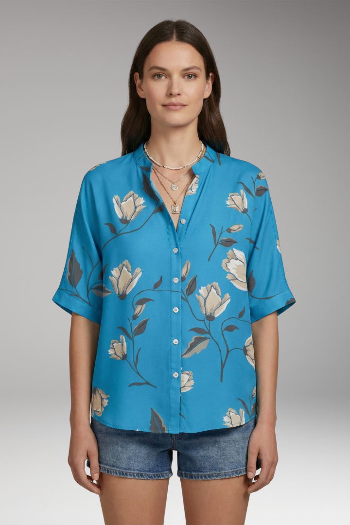 Women's Summer Blouse with Lightweight Fabric and Relaxed Fit 8