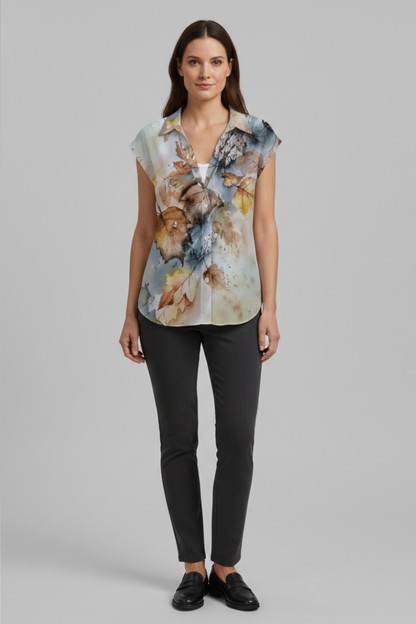 Women's Summer Top with Collared Neckline and Button Fastening 0