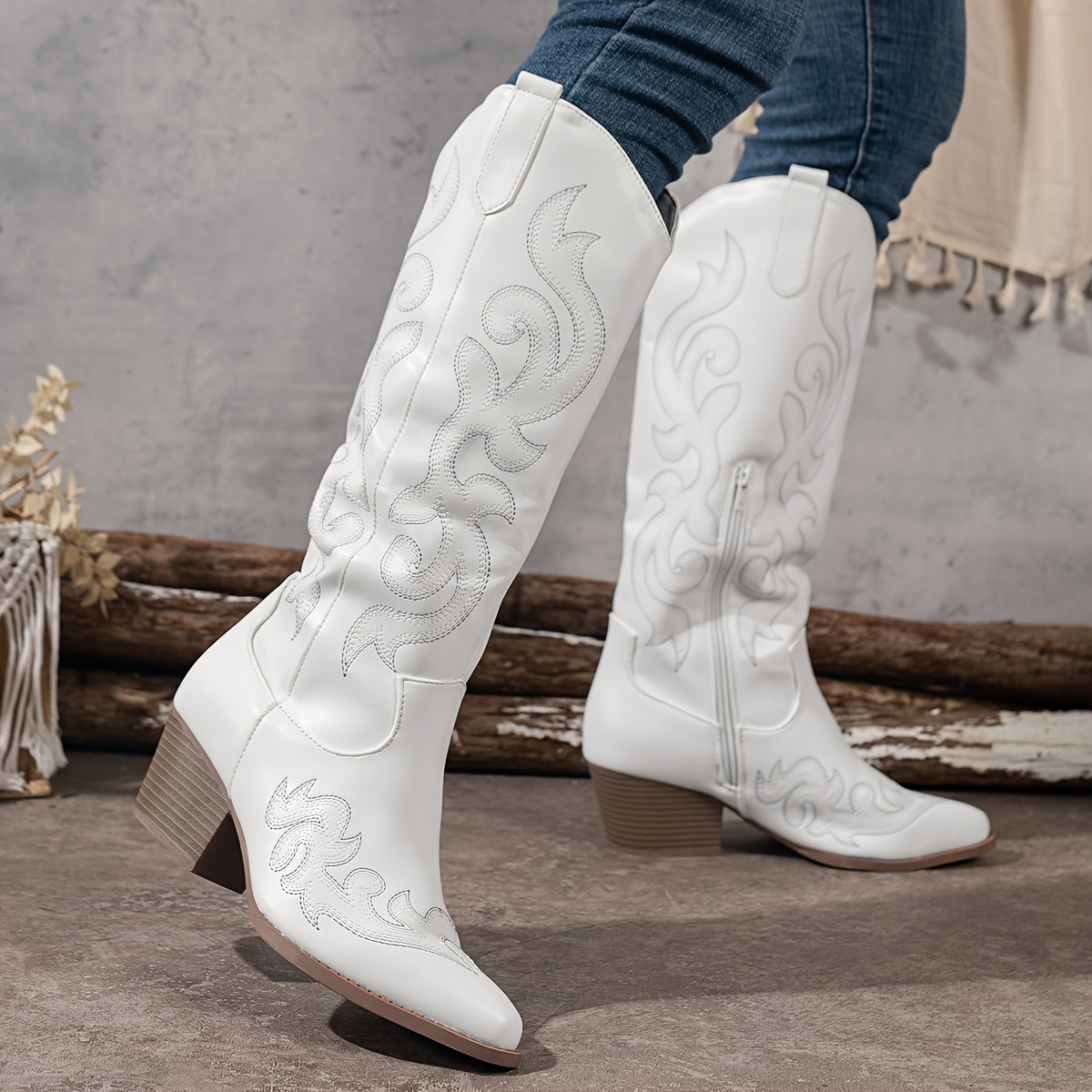 Women's Boots | Contrast Stitch Shaft, Pointed Western Toe