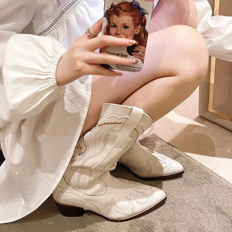 Women's Cowboy Boots | Pointed Toe & Stable Heel