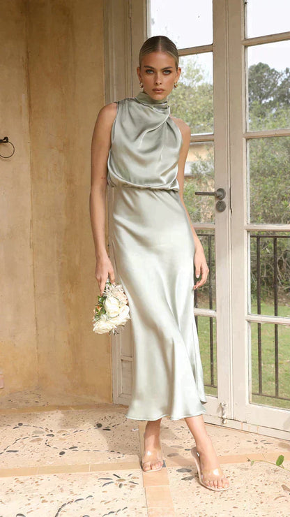 Chic Halter Midi Dress – Flowing Silhouette for Any Occasion