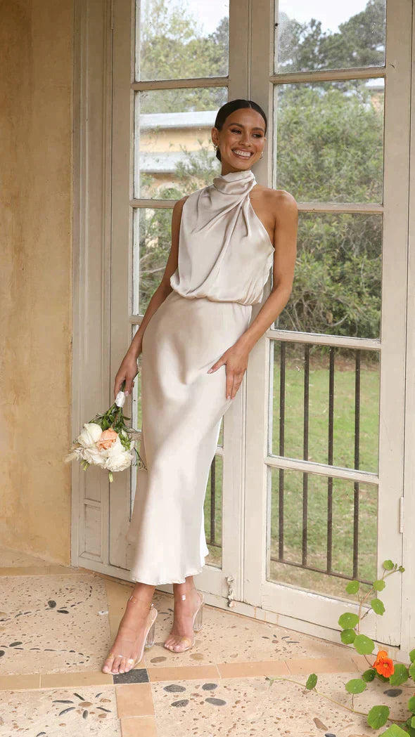 Chic Halter Midi Dress – Flowing Silhouette for Any Occasion