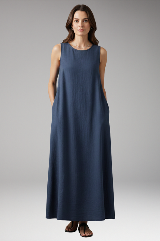 Women's Sleeveless Dress with Round Neckline and Practical Pockets 0