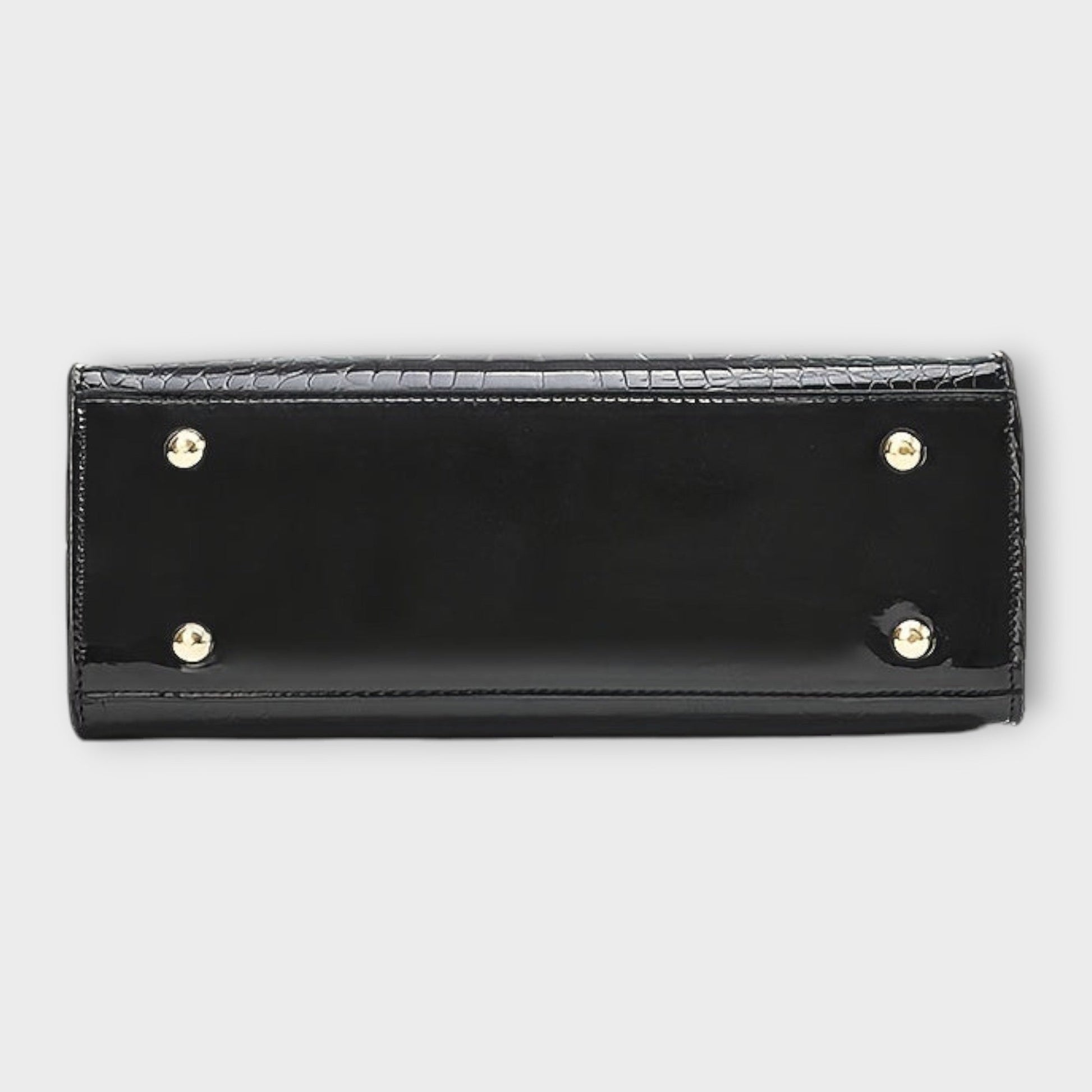 Glossy Crocodile Pattern Handbag for Chic Occasions