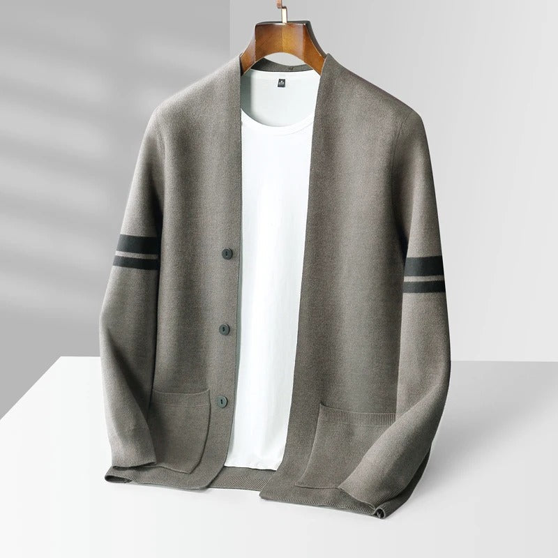 Men's Cardigan | Lightweight Warmth & Modern Design