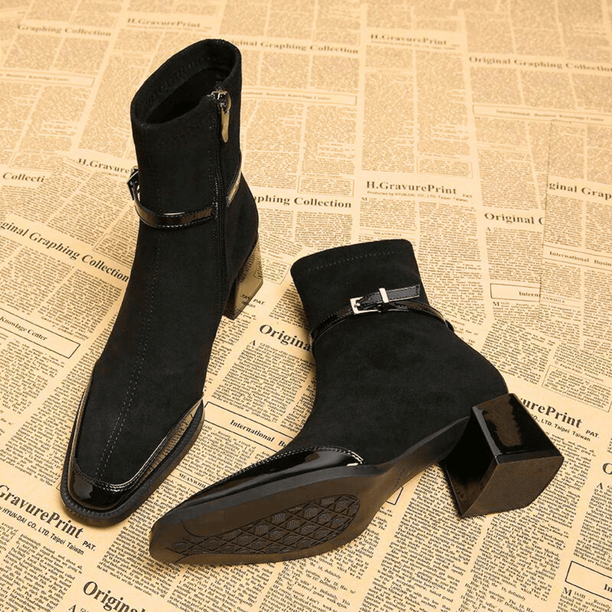 Men's Square-Toe Boots | Buckle Detail